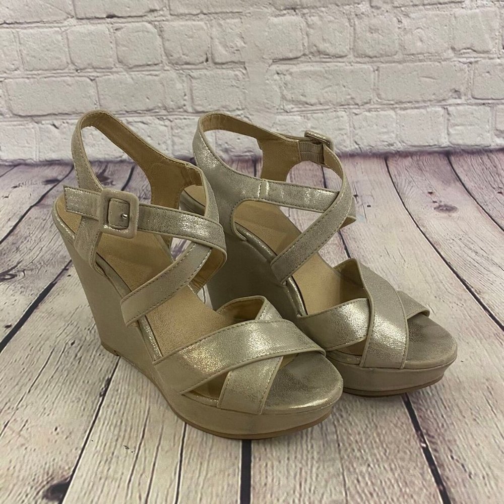 Nine West Gold Criss Cross Wedge Sandals Open Toe - Picture 1 of 8